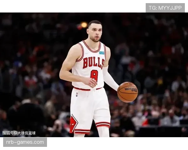 扎克拉文家里那个篮球架，比我一年工资还贵